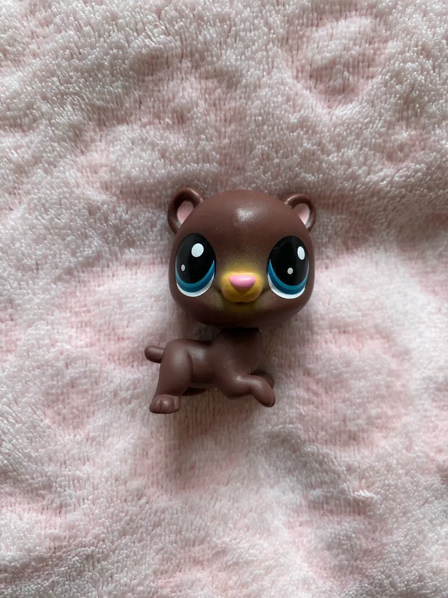 LPS Littlest Pet Shop Grizzly Hill Bear by Hasbro - Image 1