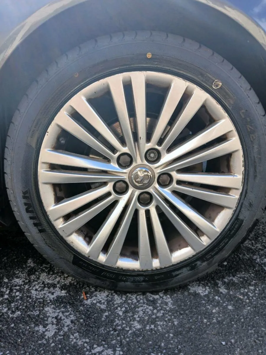 Vauxhall Insignia 2.0 Cdti Eco (NCT end July 2026) - Image 3