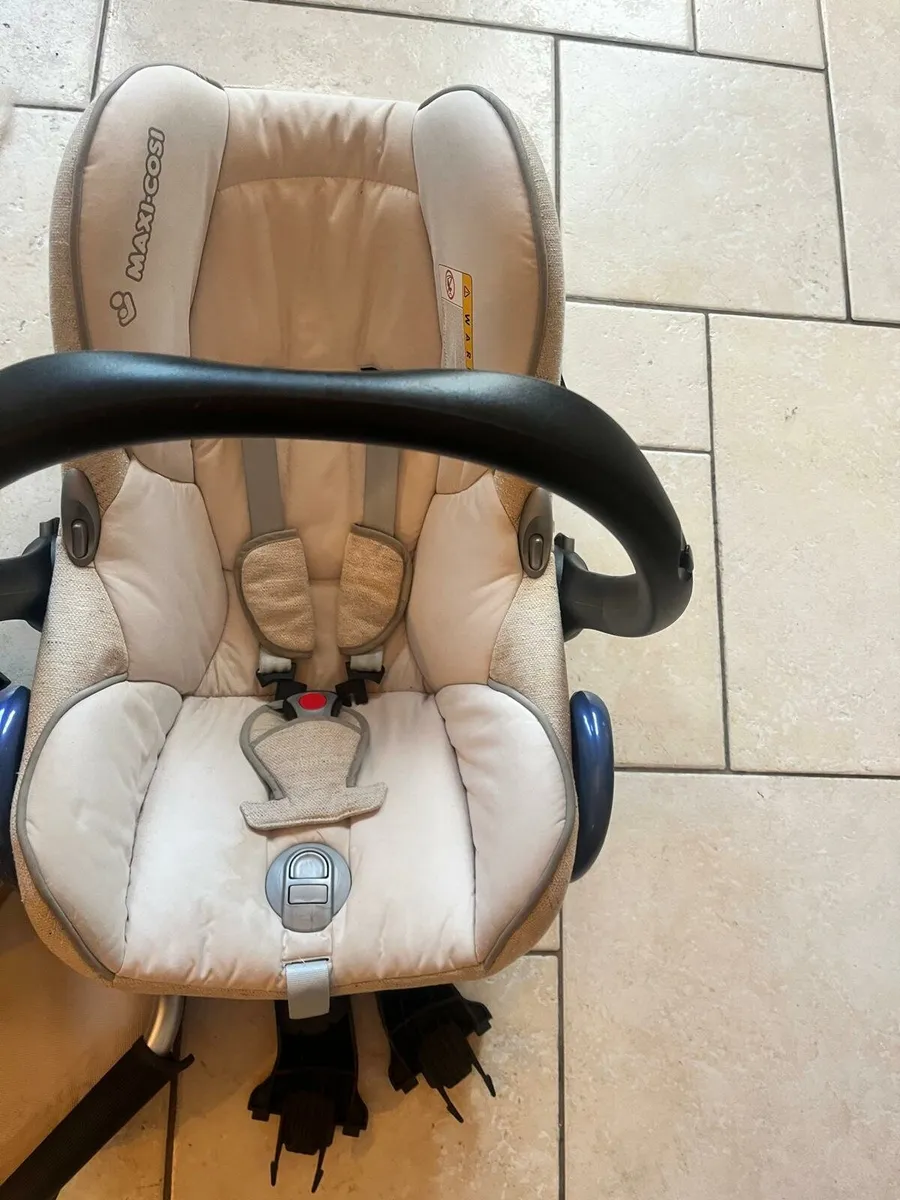 Baby travel bundle and crib. - Image 4