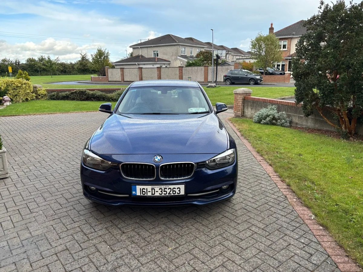 Car - Image 1