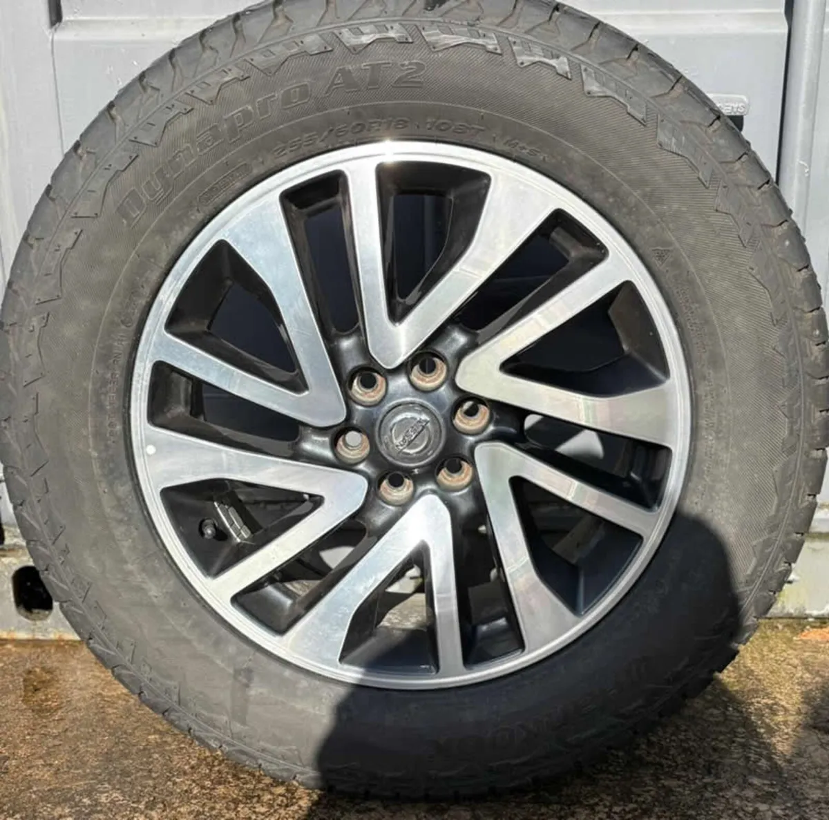 18" Genuine NISSAN NAVARA & HANKOOK TYRES - Image 2