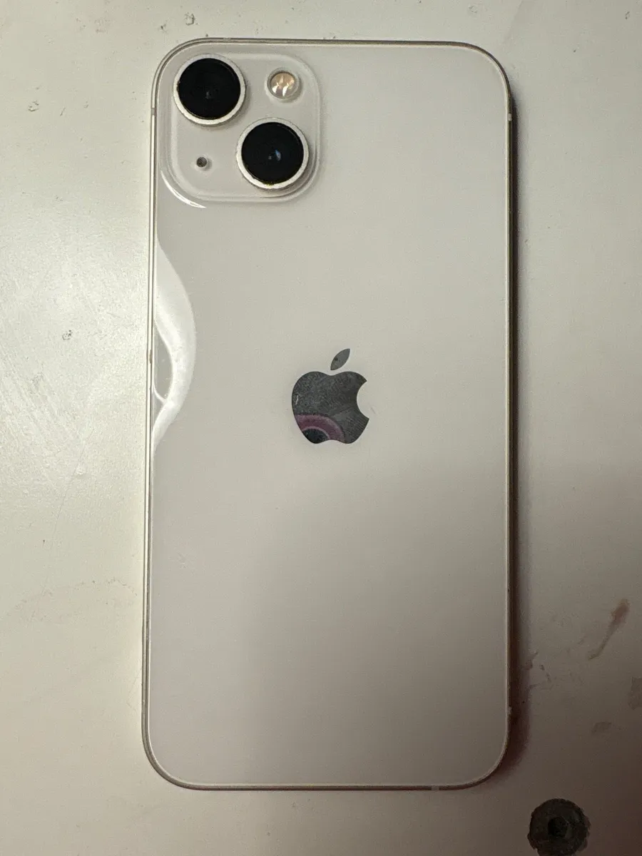I phone 13 - Image 1