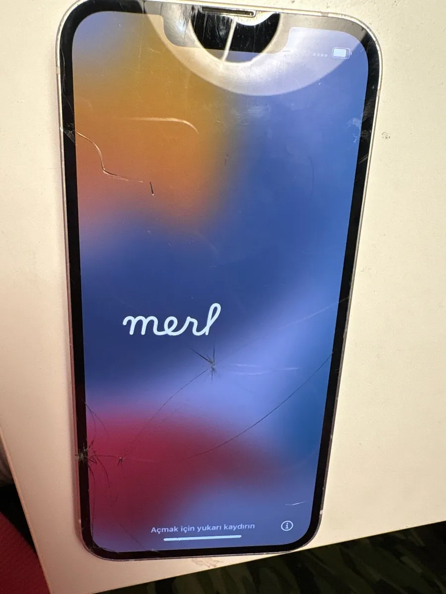 I phone 13 - Image 2
