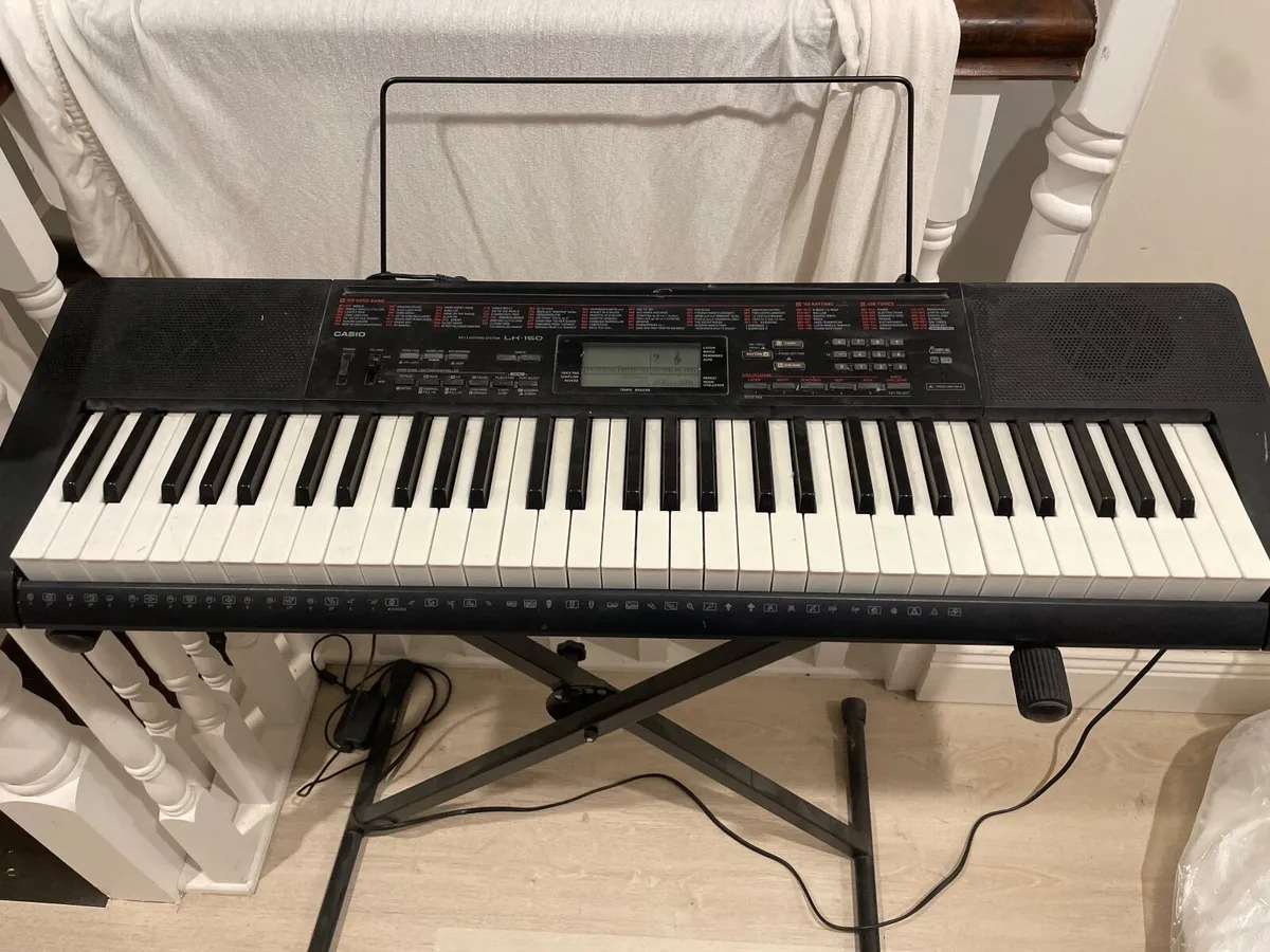 Piano keyboard - Image 1
