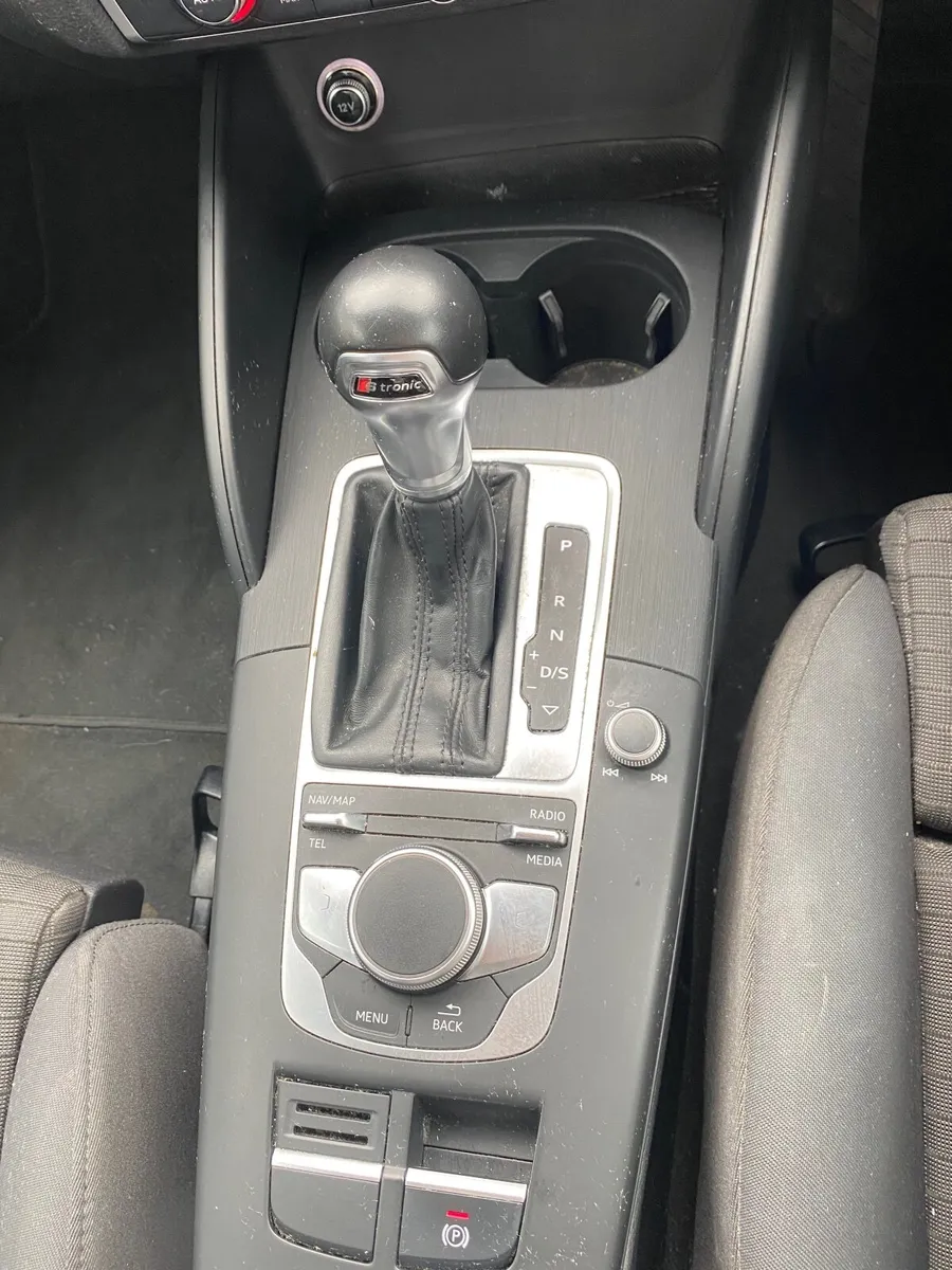 Audi A3 2016 - Image 2