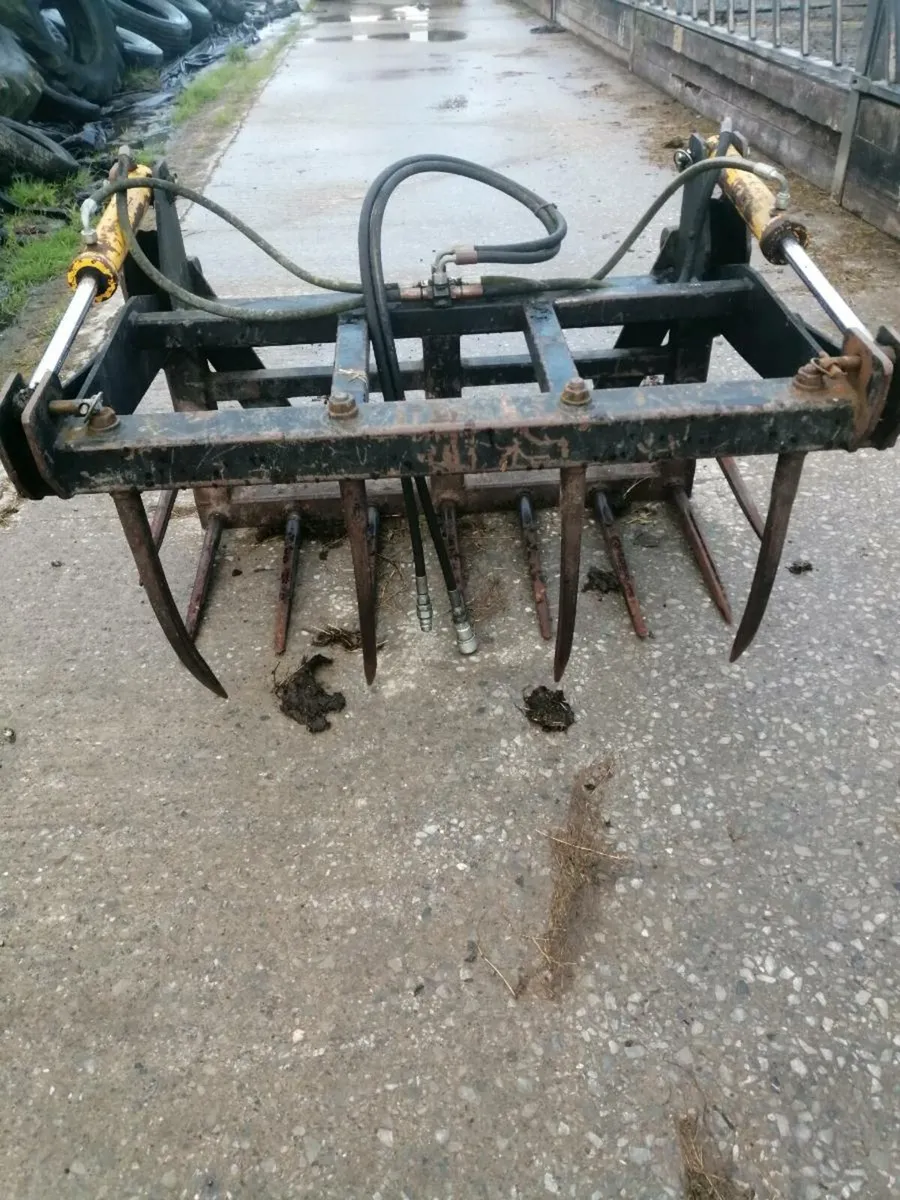 Rossmore Silage Grab - Image 3