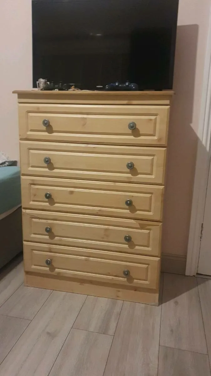 Wardrobe Chest of drawers - Image 1