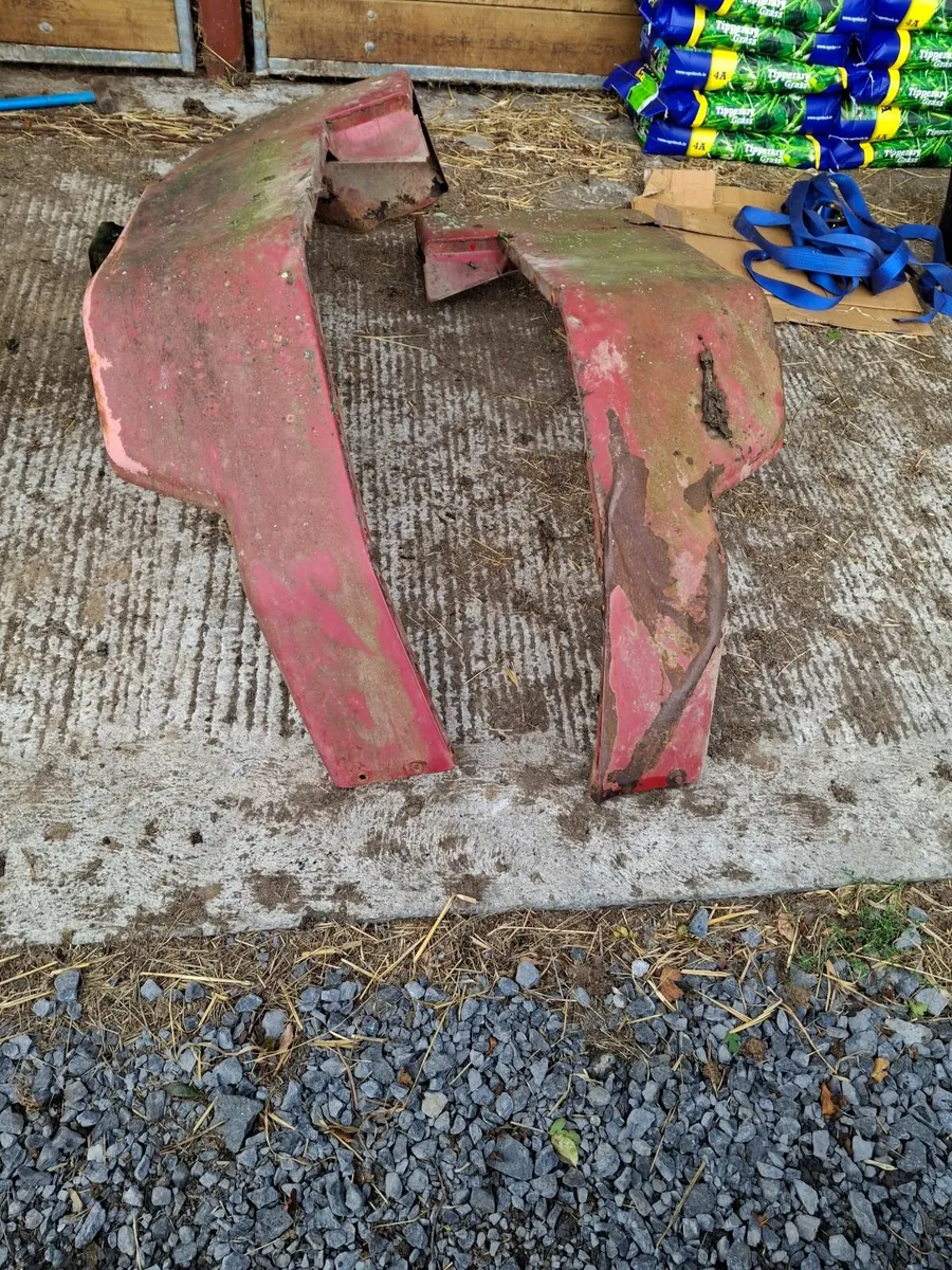 CASE Maxxum 5120 mudguards - Image 3