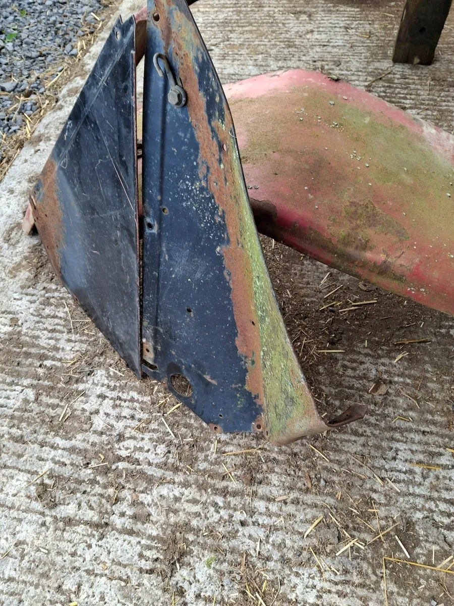 CASE Maxxum 5120 mudguards - Image 4