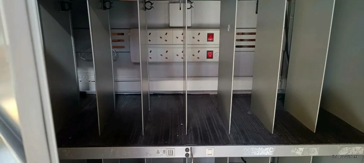Mobile Charging Station 12 units ar one time - Image 1
