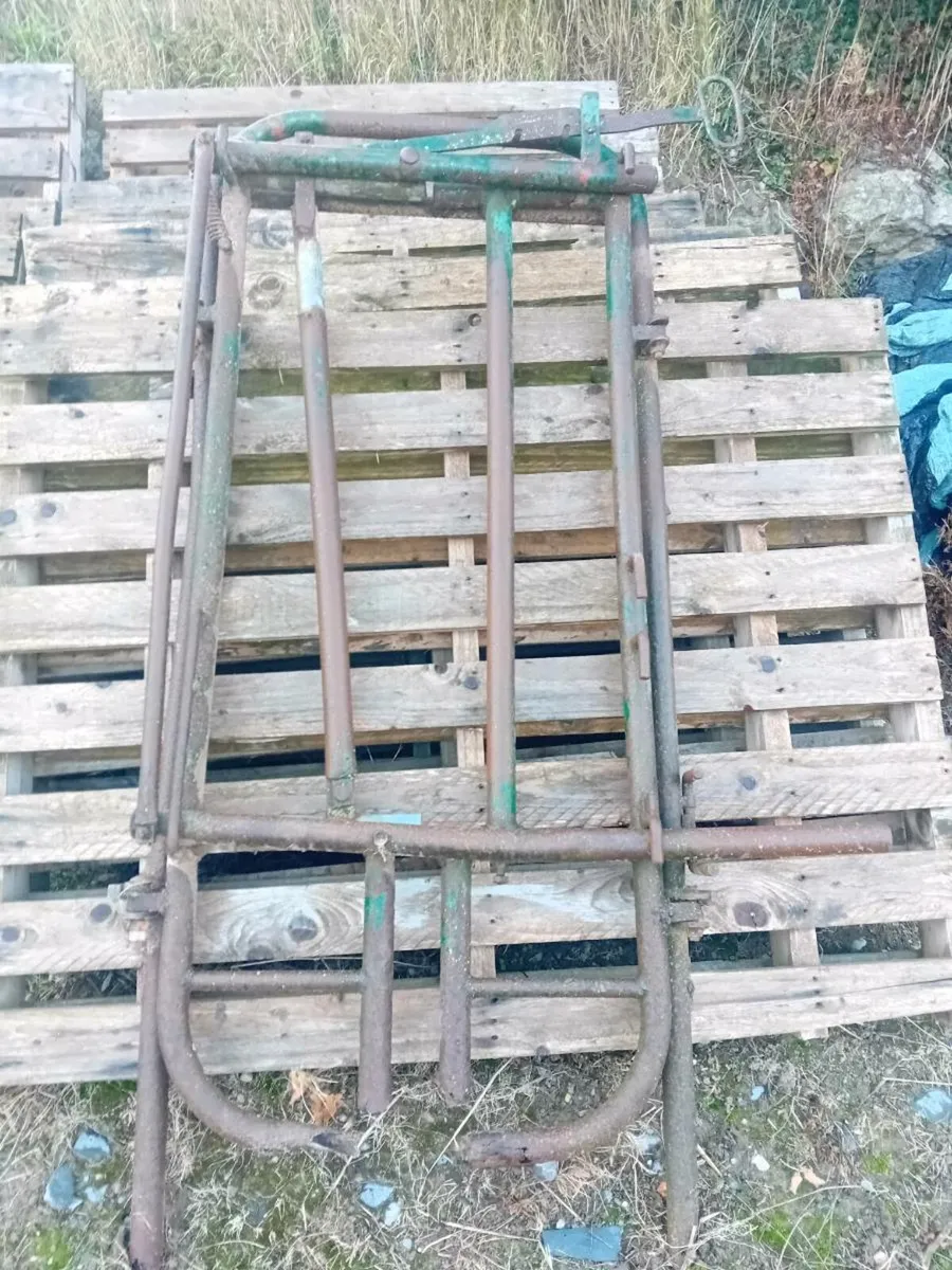 Crush gate - Image 2