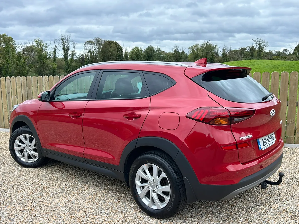 2020 Hyundai Tucson Executive - Image 2