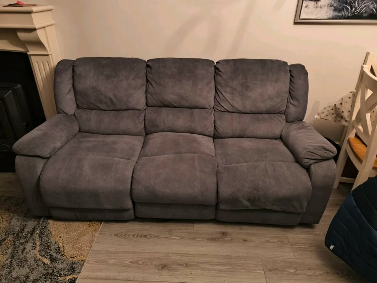 3 seater sofa - Image 1