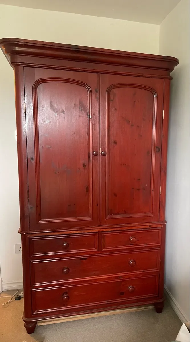 Double bed Woden frame - Image 3