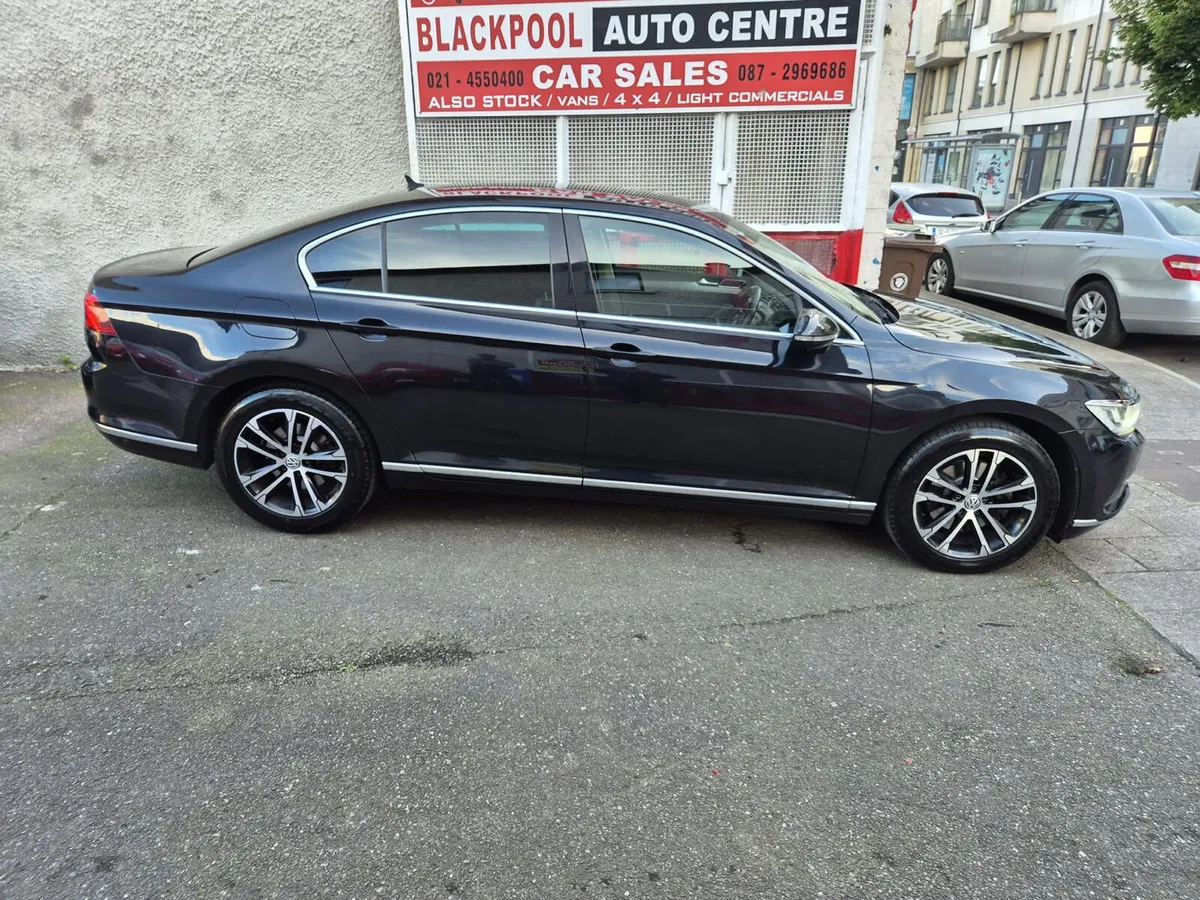 Volkswagen Passat 2018 - Image 1