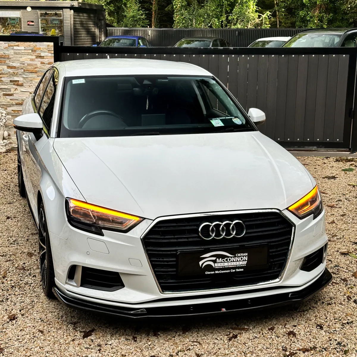 DEPOSIT TAKEN 2017 (171)  Audi A3 1.4TSI SALOON - Image 3