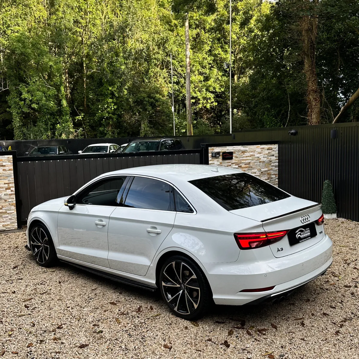 DEPOSIT TAKEN 2017 (171)  Audi A3 1.4TSI SALOON - Image 4