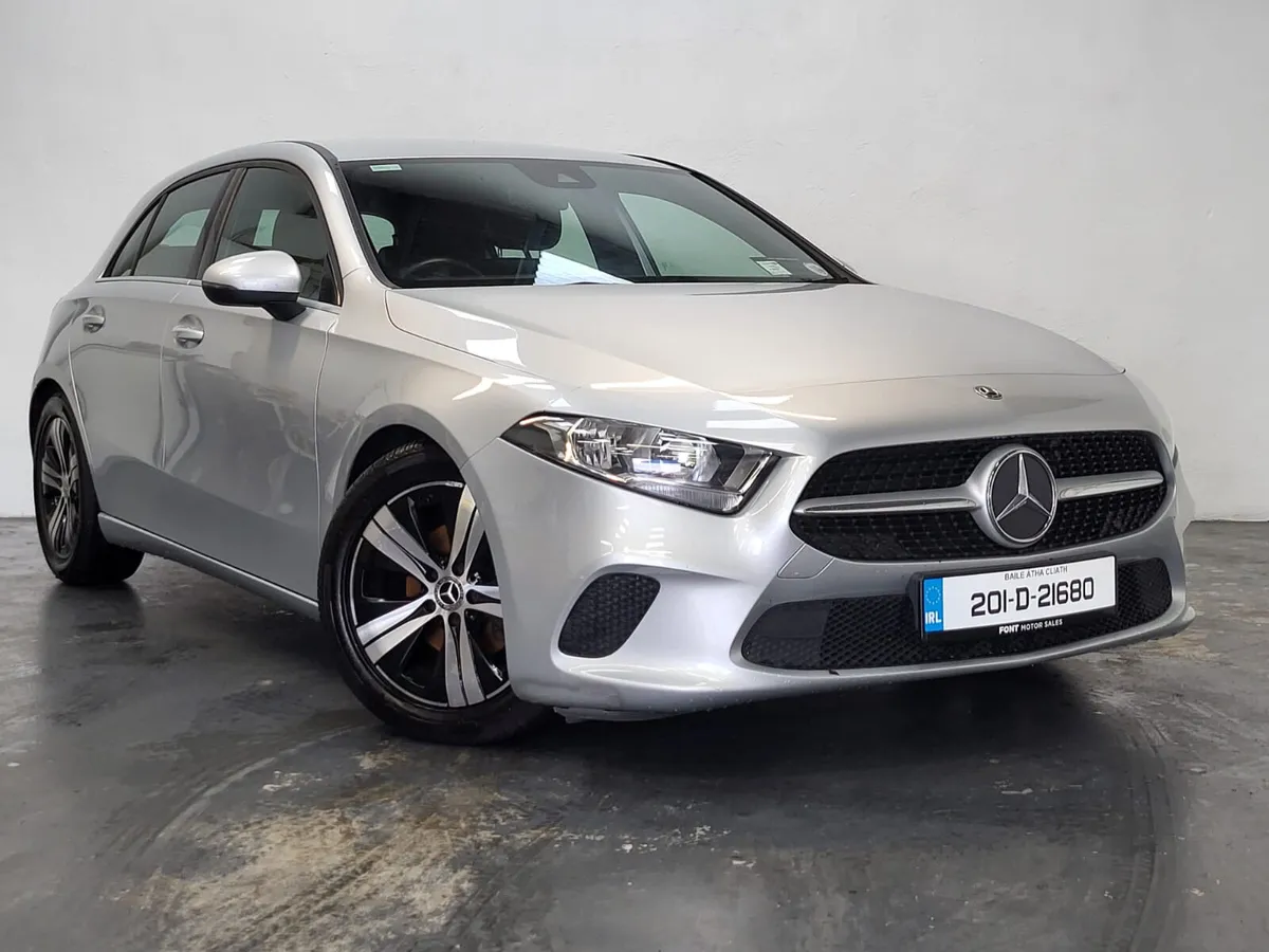 201 MERCEDES A16O D  MANUAL = LOW MILES = LEATHER - Image 1