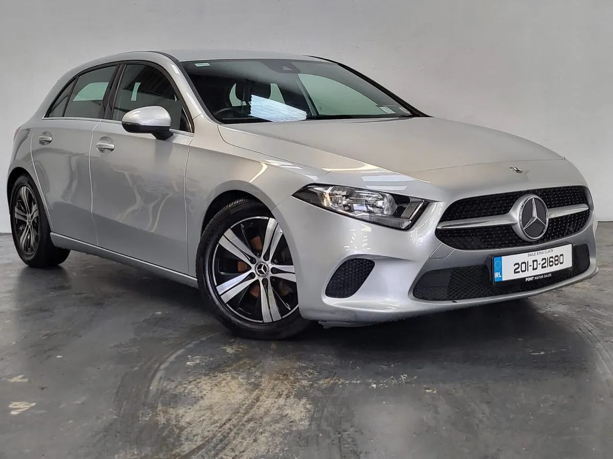 201 MERCEDES A16O D  MANUAL = LOW MILES = LEATHER - Image 2