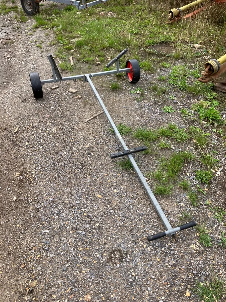 BOAT TROLLEY FOLDING GALVANISED FOR SMALL DINGHIES - Image 4