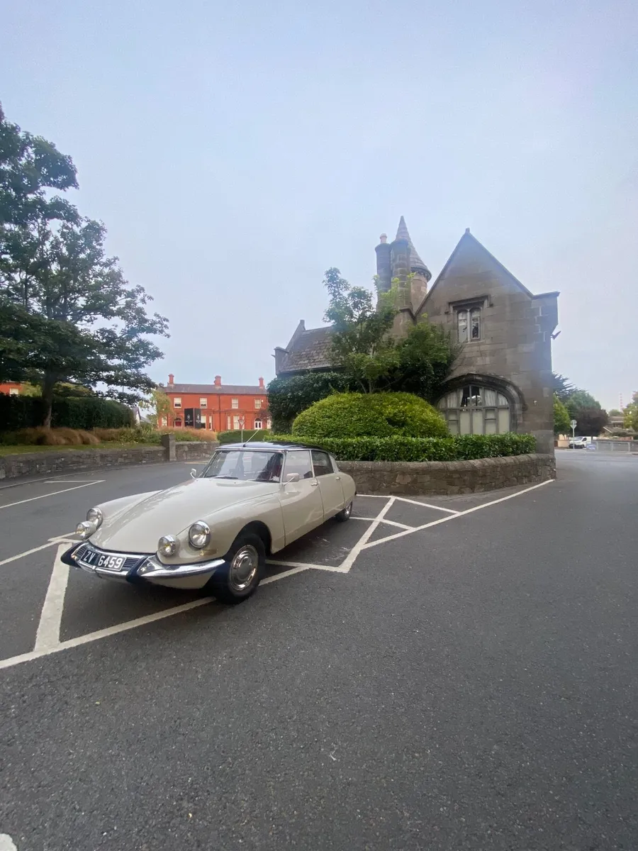Citroen DS 19 1967 - Image 2