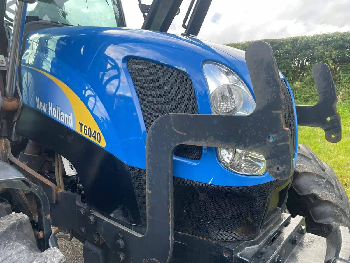 2010 NH t6040 50k loader - Image 4