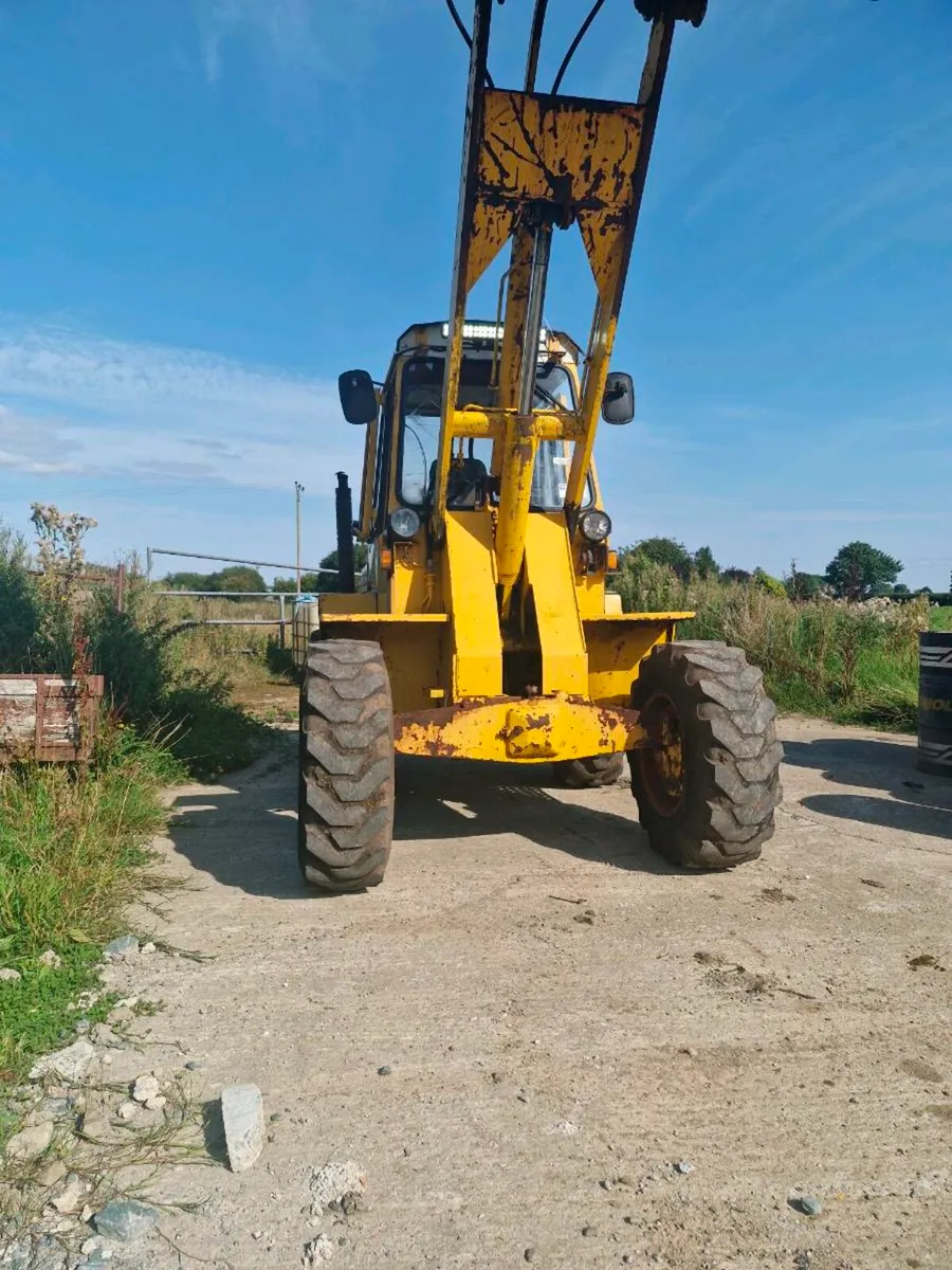 Loader - Image 3