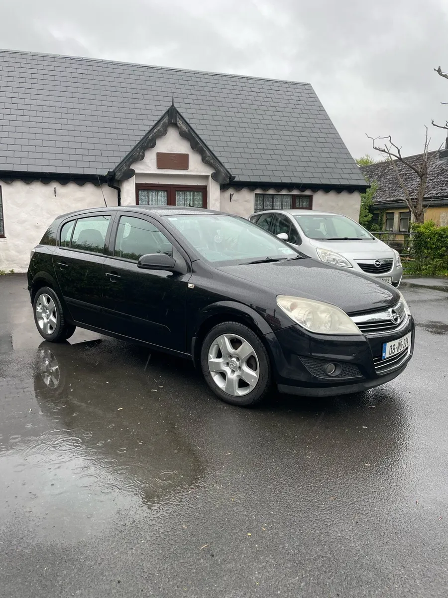 Opel Astra - Image 1