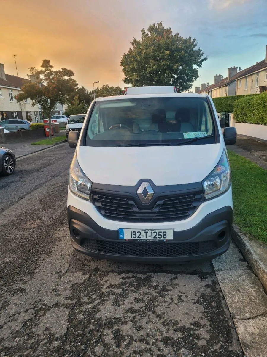 2019 Renault traffic - Image 1