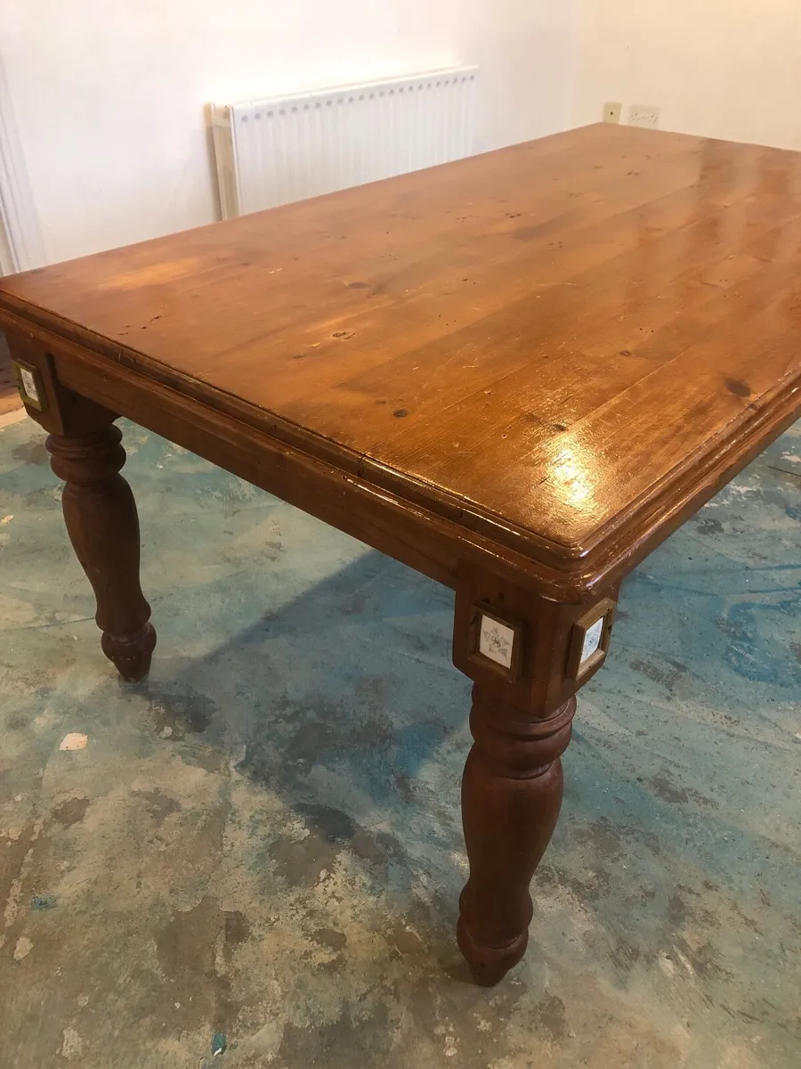 Dining table / Kitchen table - Image 2