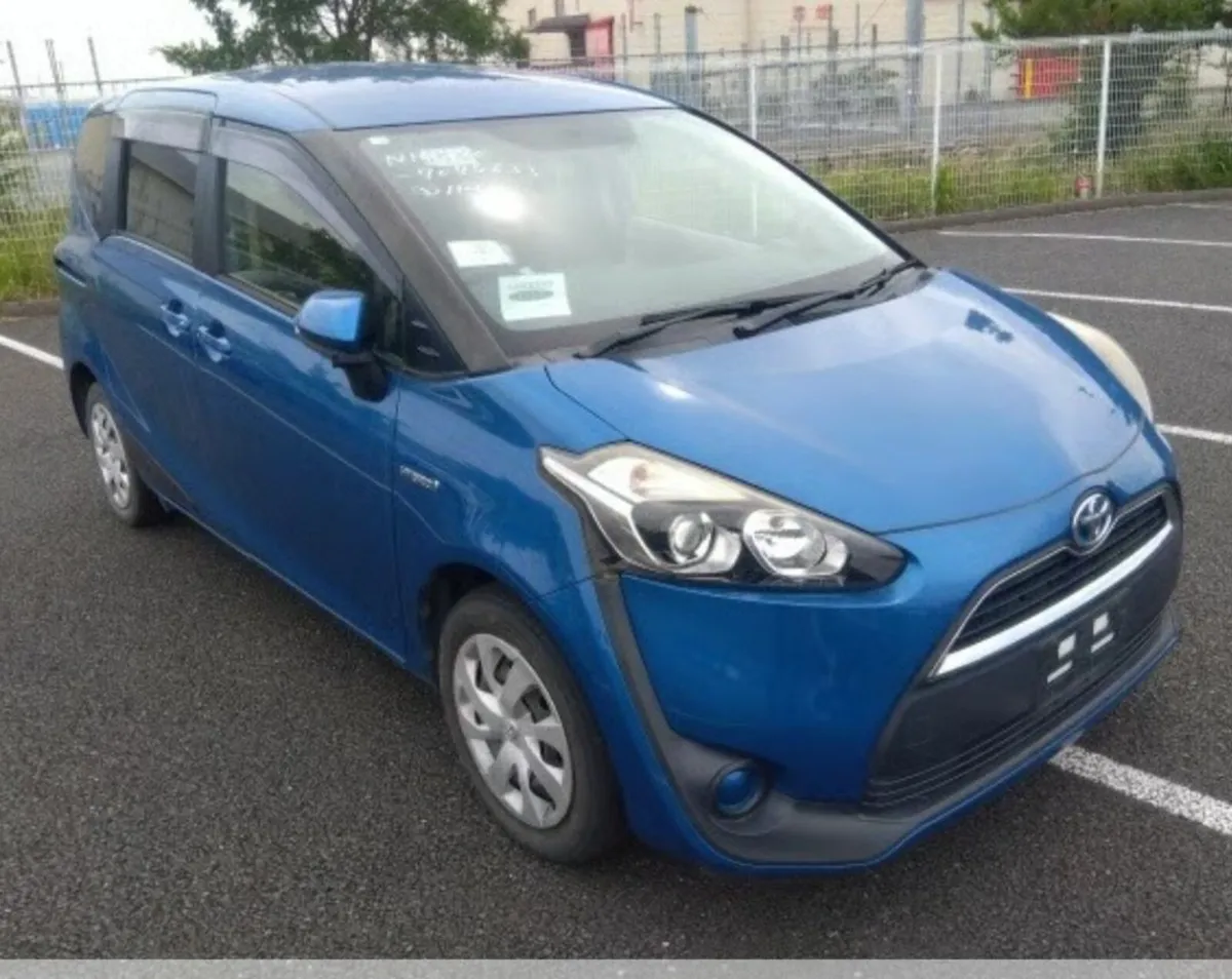 Toyota Sienta 2016, hybrid automatic, 7 seater - Image 1