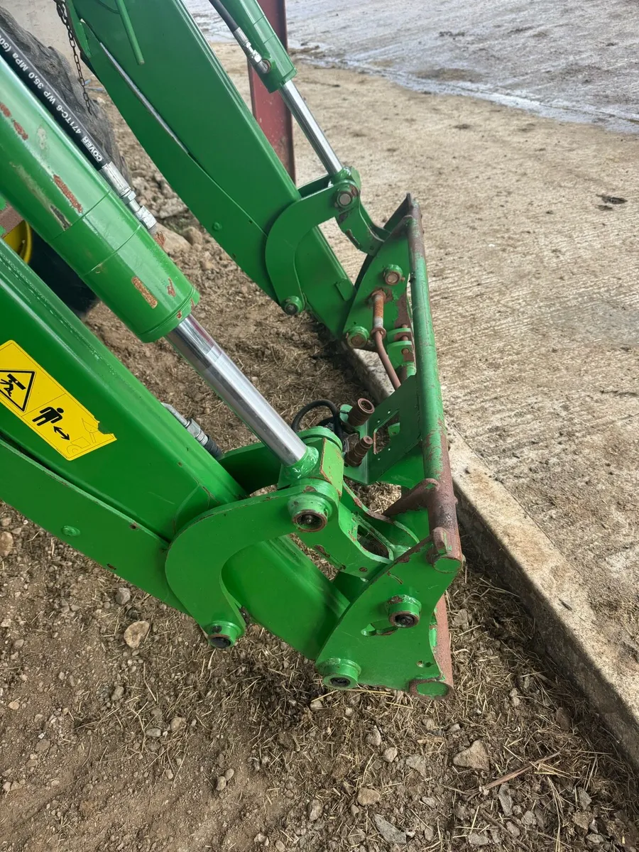 John Deere 633 loader - Image 2