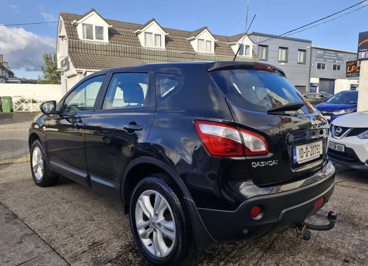 Nissan Qashqai 2010 Low mileage - Image 2