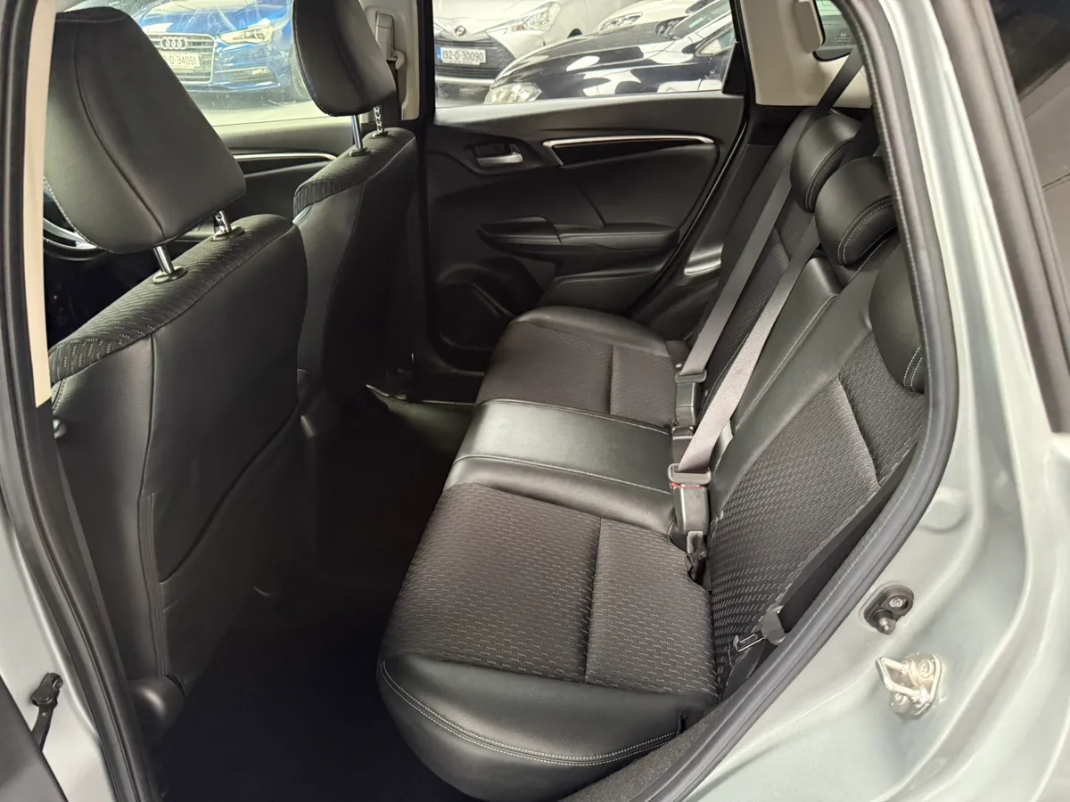 2016 Honda Fit 1.5 Petrol Hybrid Auto, Immaculate - Image 4