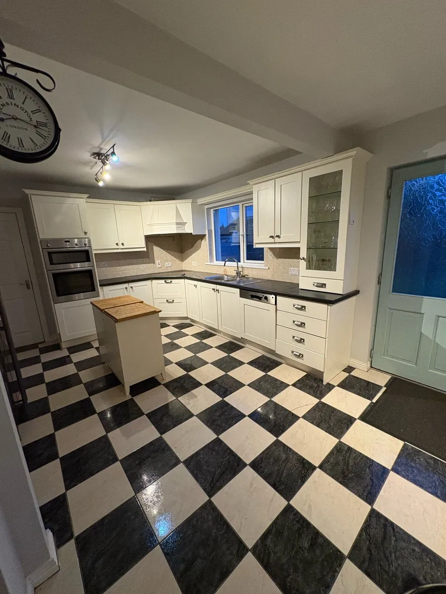 Kitchen for sale (+ Appliances) - Image 2