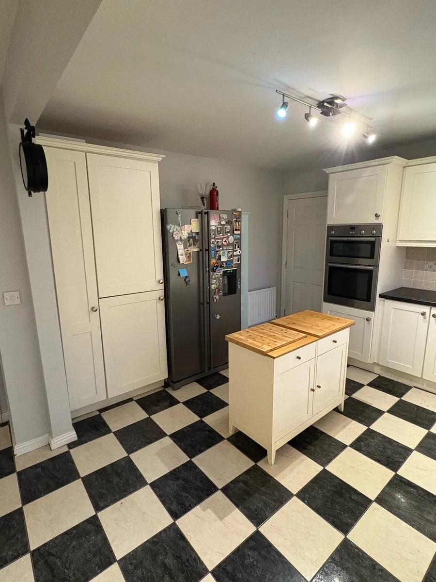 Kitchen for sale (+ Appliances) - Image 3