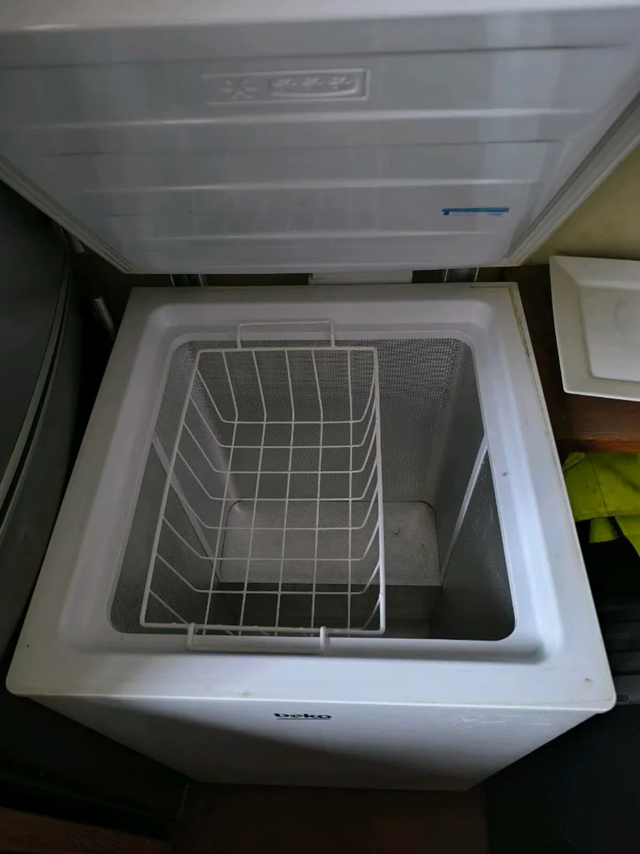Chest freezer - Image 1