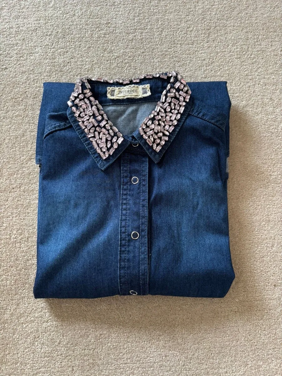 Ladies denim shirt with jewels on the collar - Image 3