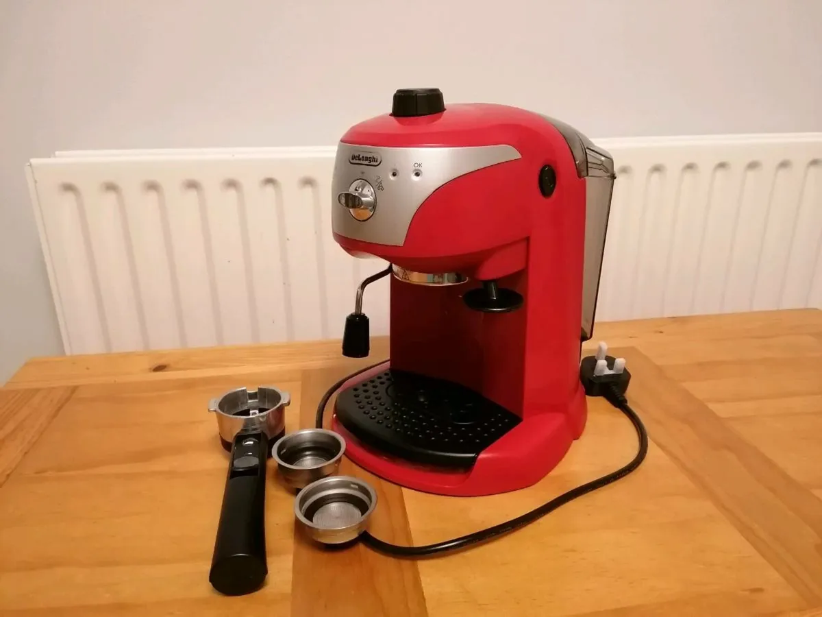 DeLonghi Coffee Machine - Image 1