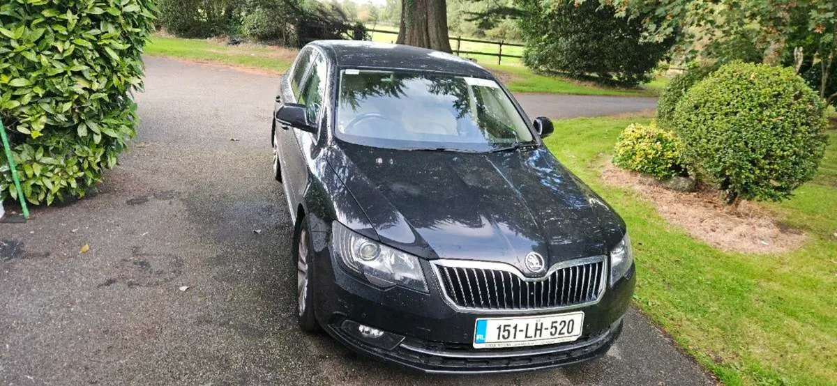 Car - Image 1