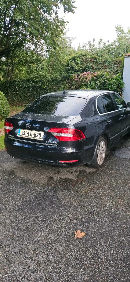 Car - Image 3