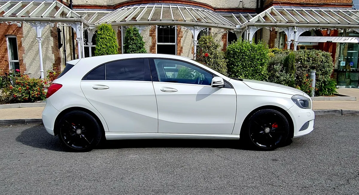 Immaculate A-Class 1.6 Automatic Sport - Image 4