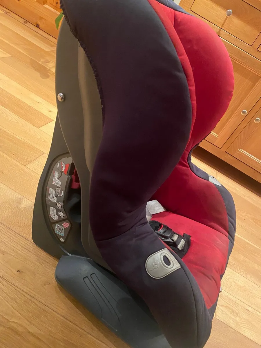 Car seat - Image 1