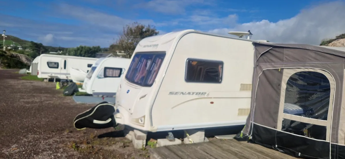 Caravan - Senator 6 birth - Image 1
