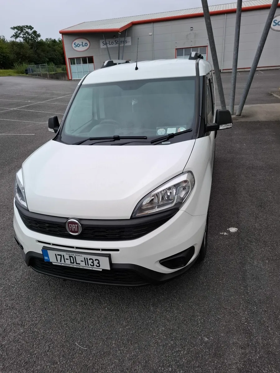 Fiat Doblo 2017 - Image 2
