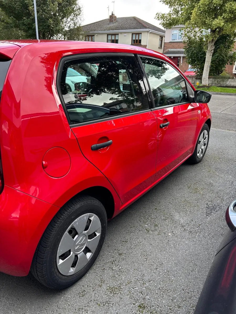 Volkswagen up! 2015 - Image 4