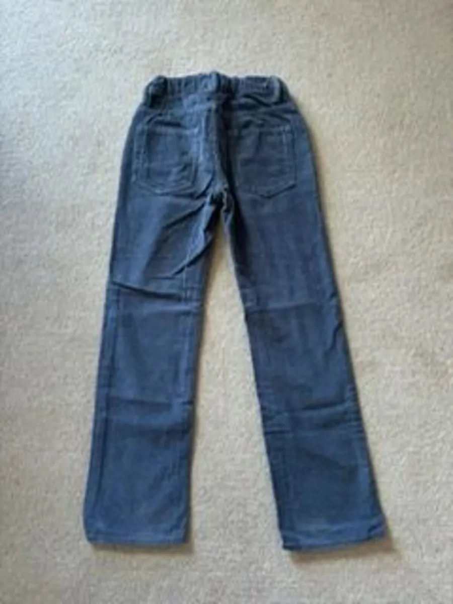 Gap light Navy Cords age 7-8 - Image 2