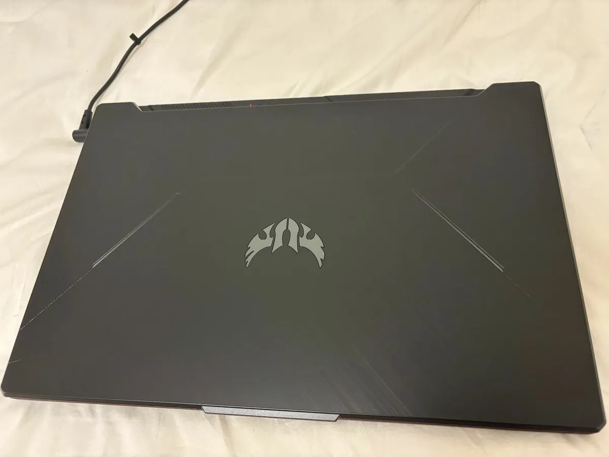 Laptop Asus TUF Gaming F17 (FX706LI) – Like New - Image 3