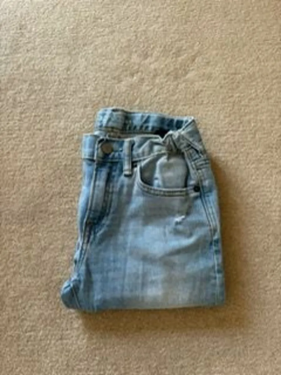 Gap Straight Leg Jeans age 8-9 - Image 3