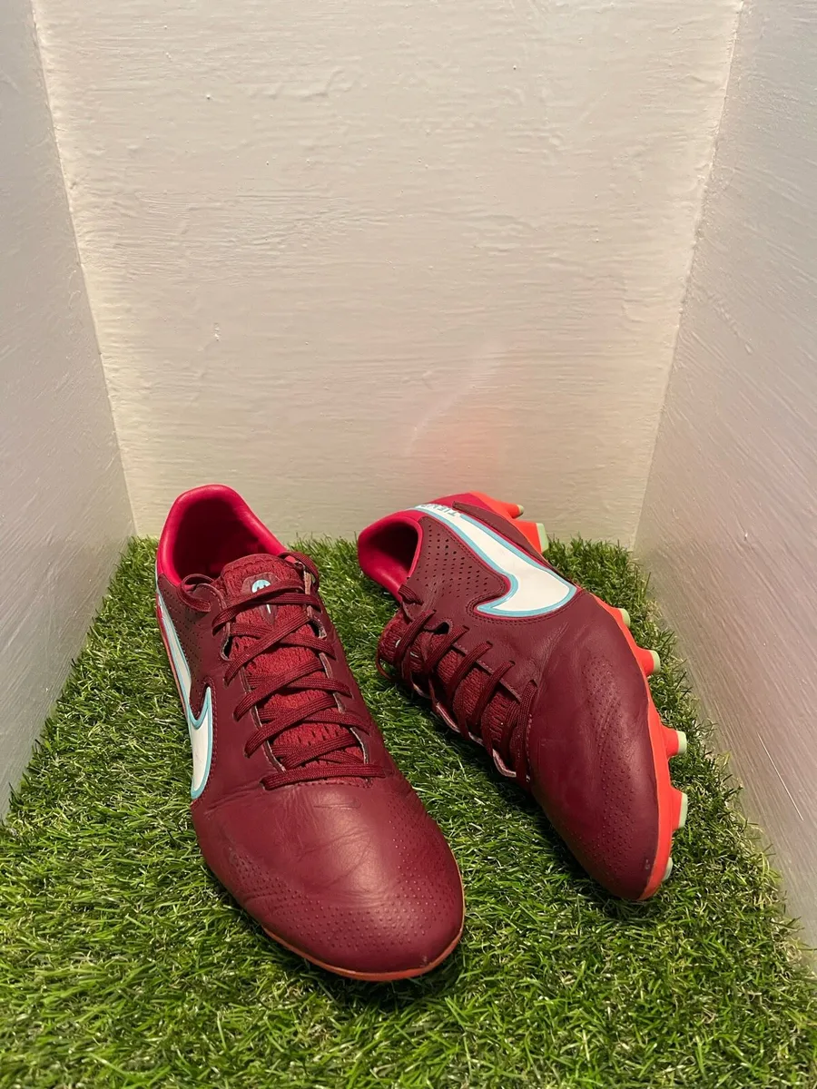 Nike Tiempo Legend 9 Pro FG Football Boots - Image 1